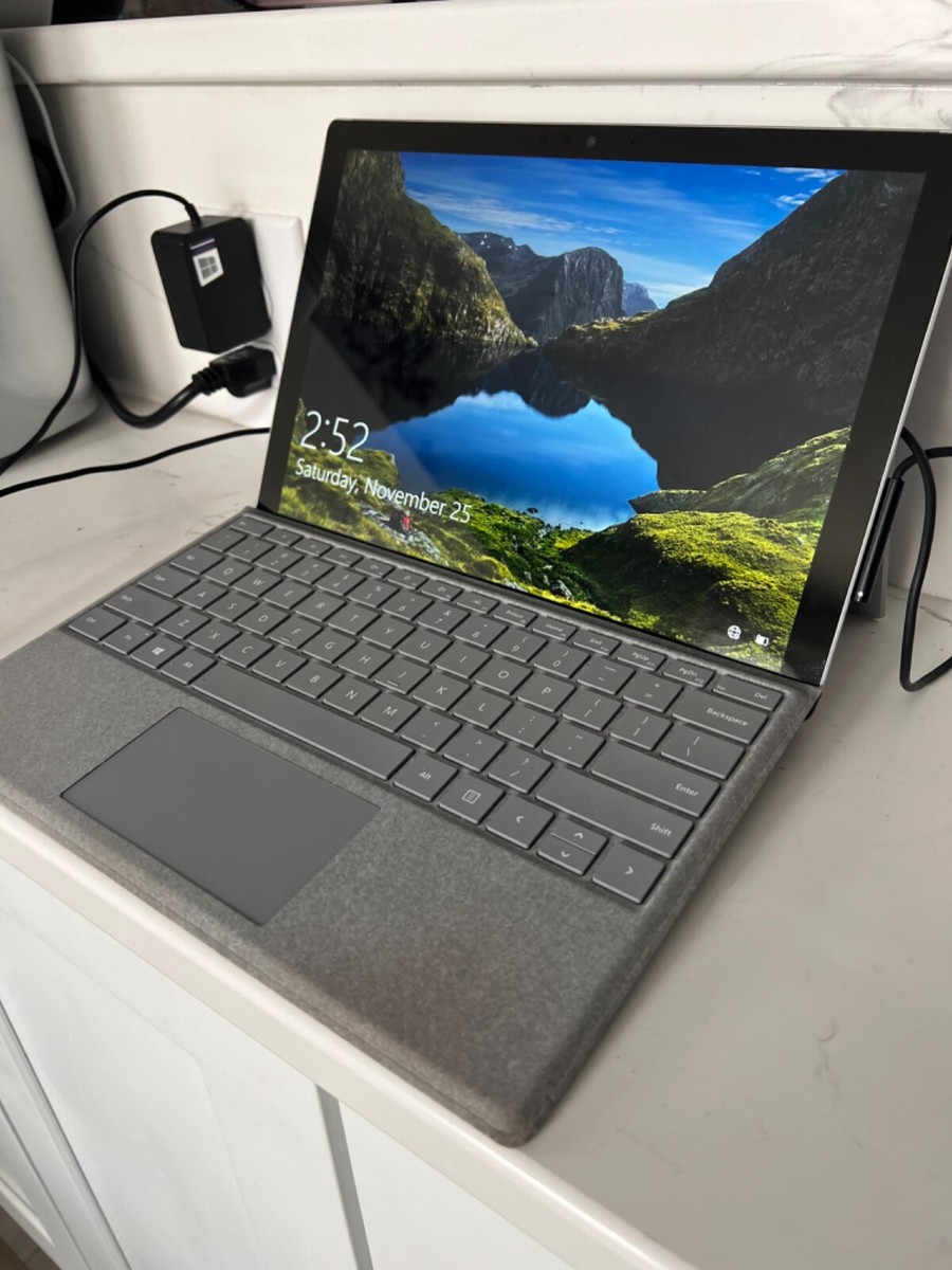 Microsoft Surface Pro 5 12