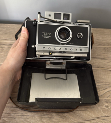 Vintage POLAROID 360 Land Camera Electronic Flash w/ Hard Case +