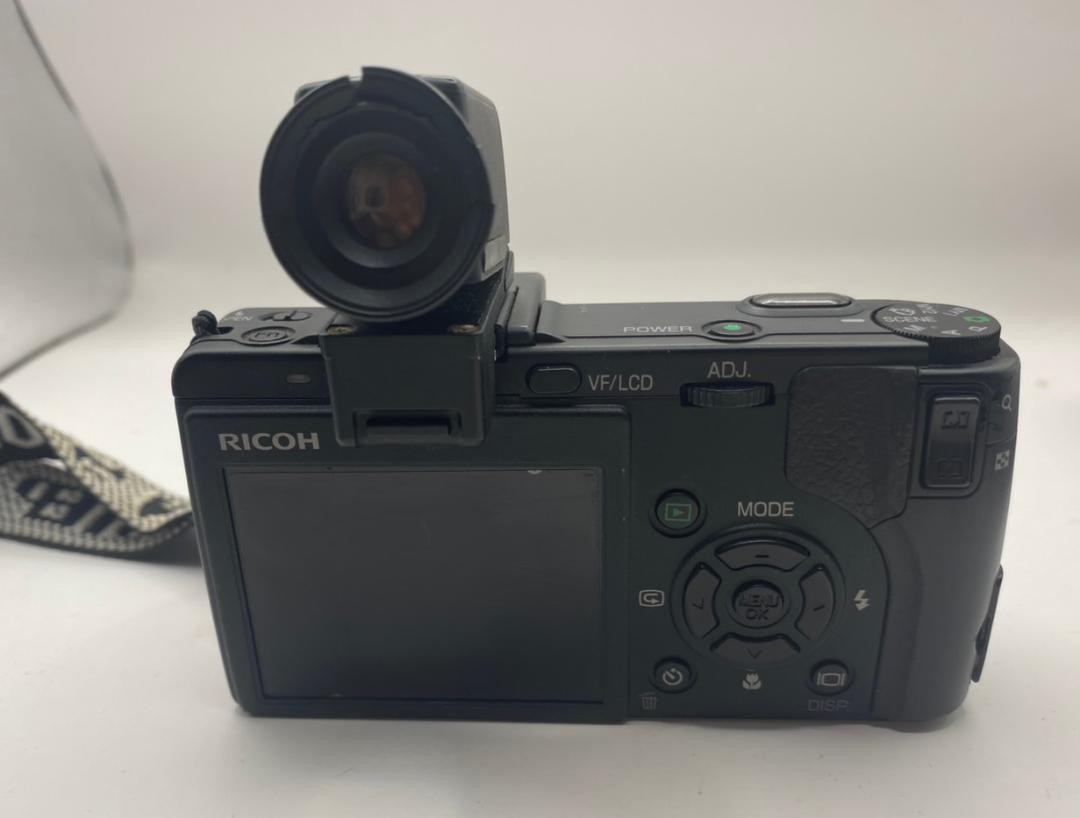Ricoh Caplio GX100 Digital Camera with VF-1 External Viewfinder
