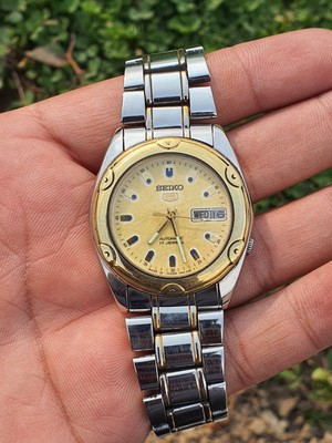 Seiko 5 7009- 6031 Automatic men 21 jewels vintage watch made in