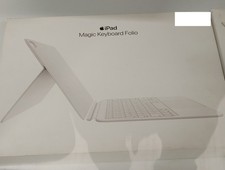 ⭐️ほぼ新品⭐️ Apple Magic Keyboard Folio A2695 Amazon.com
