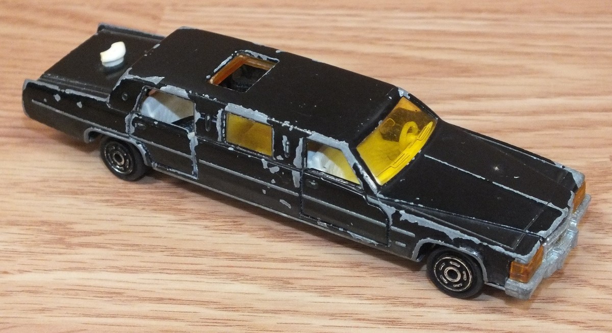 Genuine Majorette Limousine (No 339) Ech. 1/58 Black Metal Car
