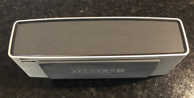 Bose SoundLink Mini I Bluetooth Speaker Silver Flashing Red As Is