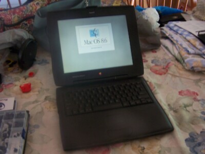 Macintosh PowerBook G3 M4753 128MB RAM, 2GB HD, CD Drive, OS 8.6