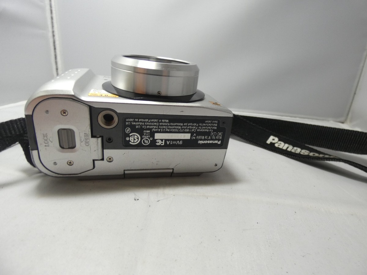 Panasonic LUMIX DMC-LC40 3.9MP Digital Camera 33-100 Leica Zoom w