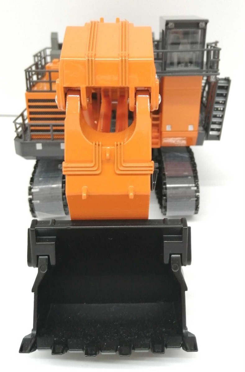 Hitachi EX8000-6 Excavator Miniature Model 1/87 Scale Diecast