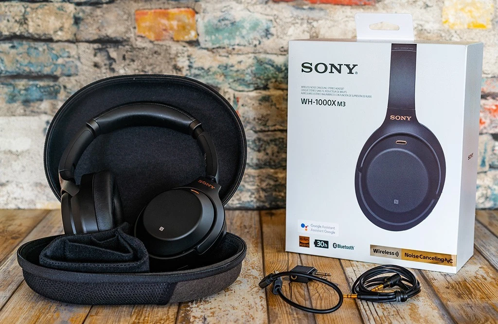Sony WH-1000XM3 Black Headphones for Sale | Shop New & Used