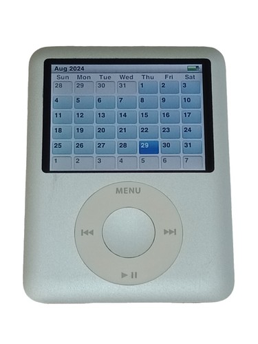 Apple 8GB iPod Nano - 3rd Generation - Product Green/Silver