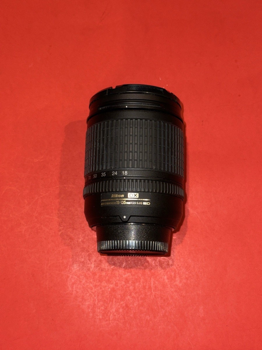 Nikon 18-135mm f/3.5-5.6G ED-IF AF-S DX Zoom Nikkor Lens w/Front