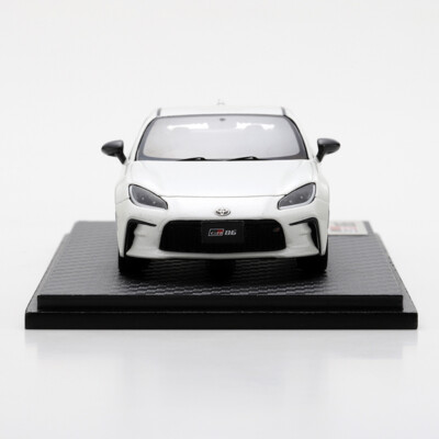 Spark TOYOTA GR86 1:43 Scale Model Crystal White Pearl GAZOO Japan