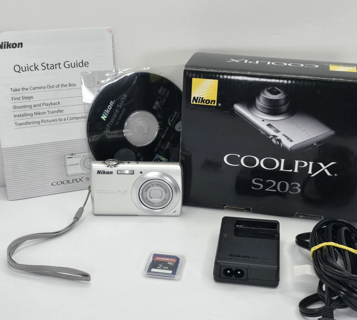 Nikon COOLPIX S203デジタルカメラ SDカード付き Nikon COOLPIX S203