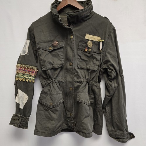 _12.JPG?set_id=880000500F