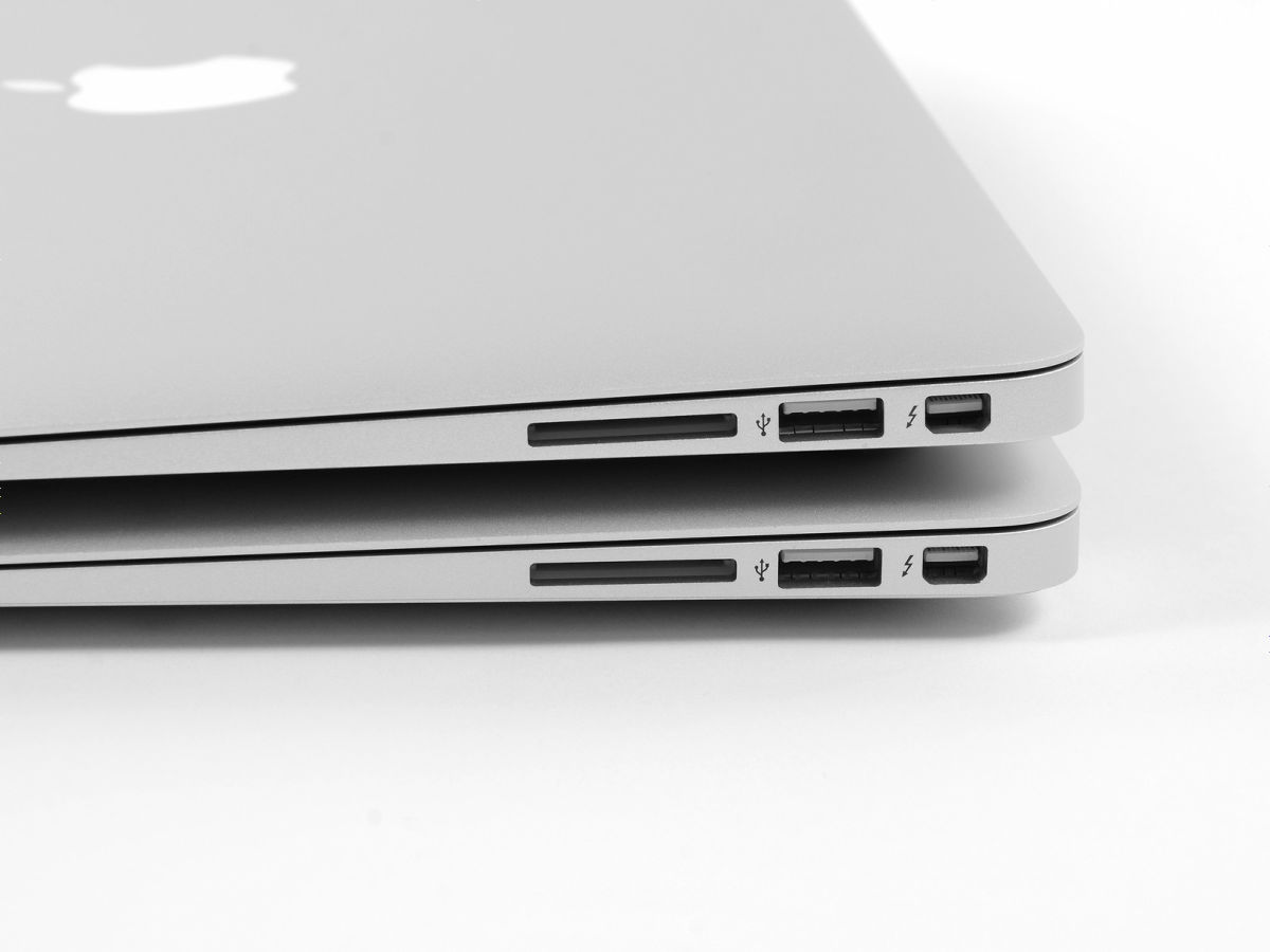 MacBook Air」2013年モデルを2012年モデルと比較しつつ分解した