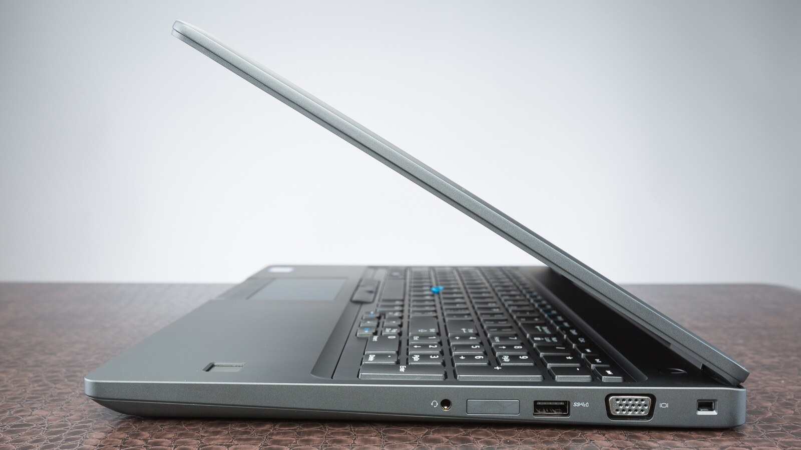 Dell Latitude 5580 Review | PCMag