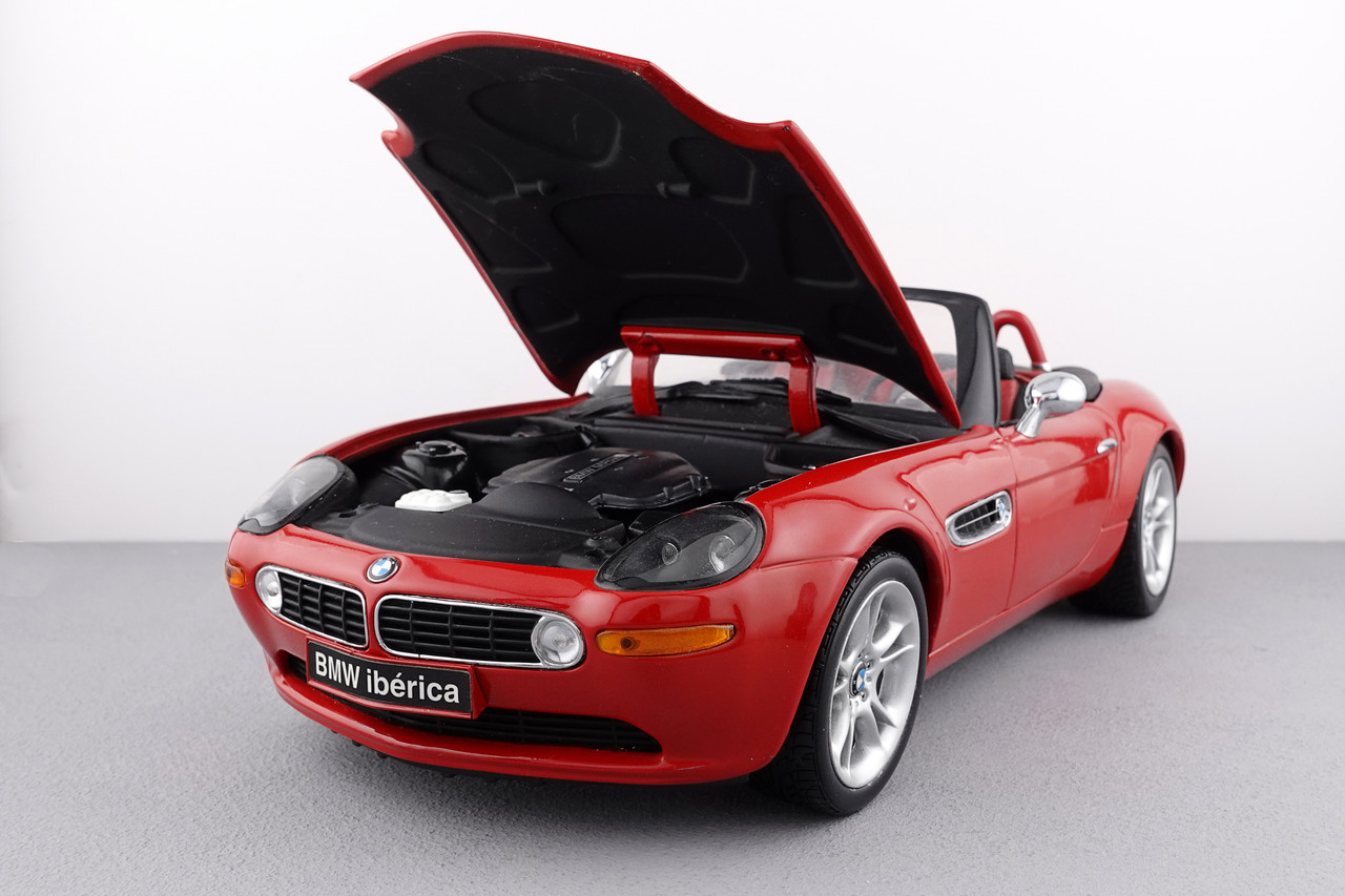 BMW Z8 - Kyosho - 1:18 | DiecastXchange Forum