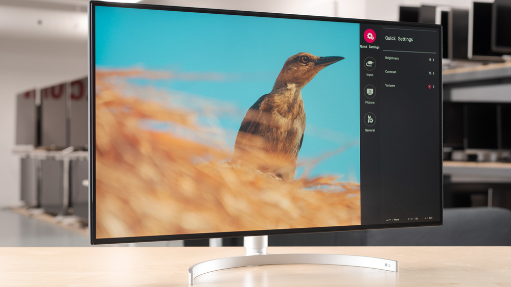 LG 32UL950-W Review - RTINGS.com