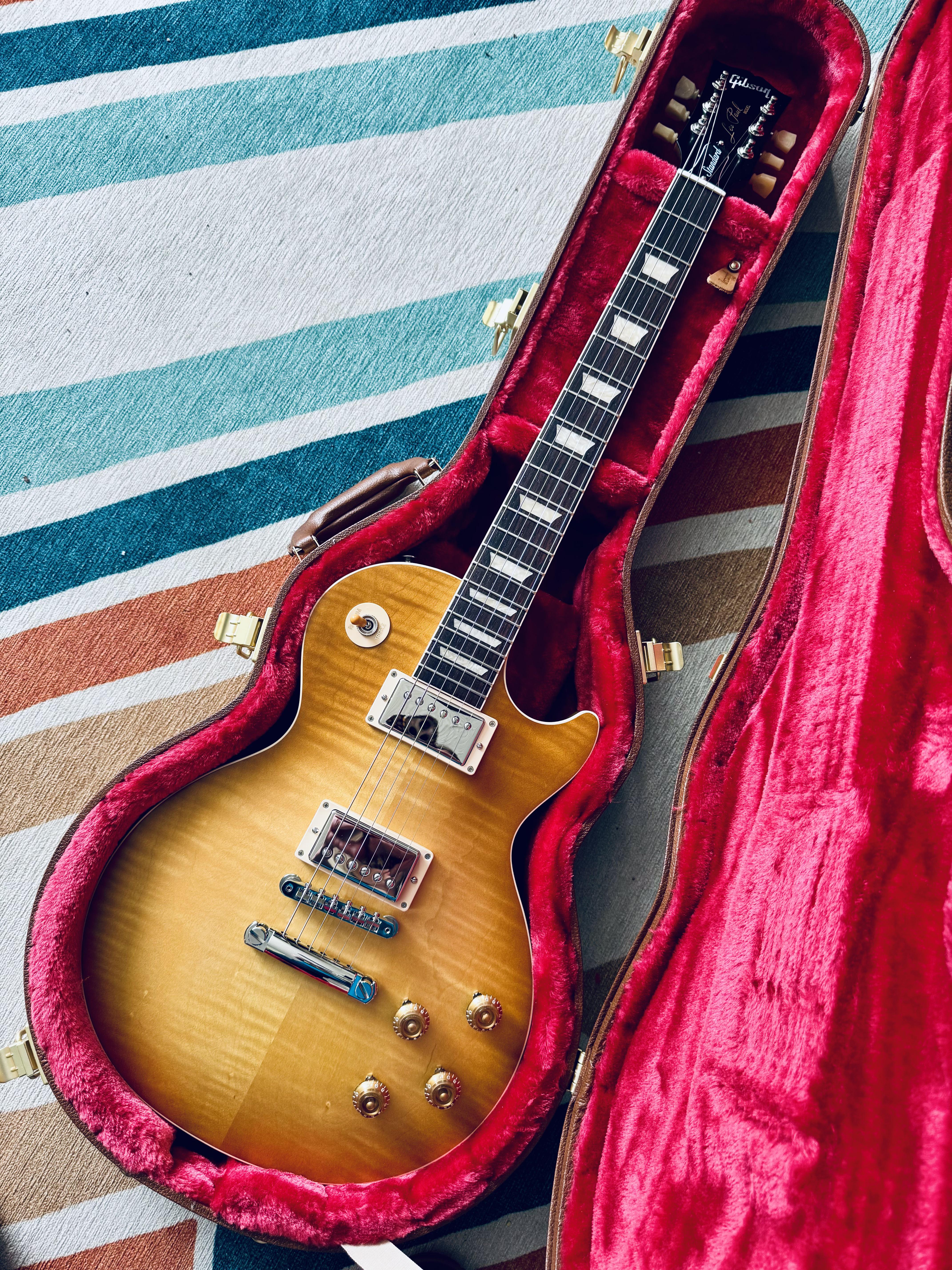 NGD: ギブソン レスポール スタンダード 50s フェイデッド