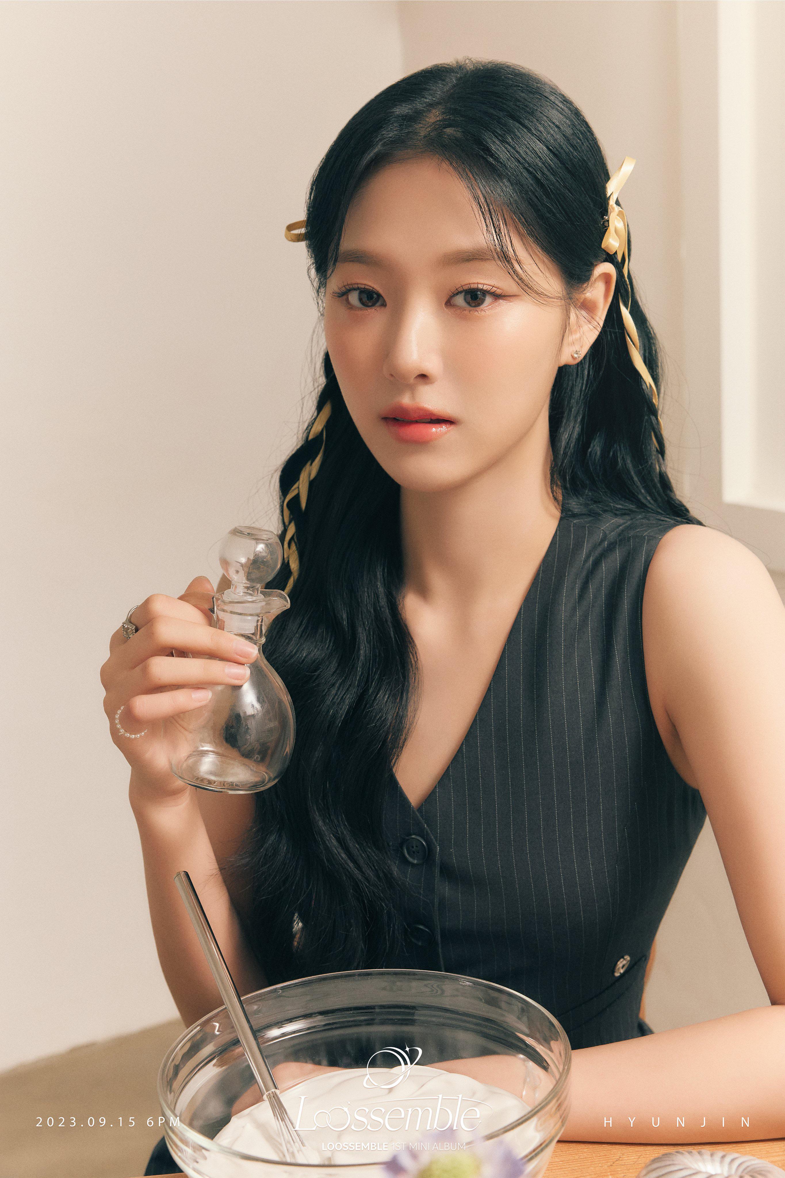 Loossemble - 1st Mini Album [Loossemble] (Hyunjin Concept Photo