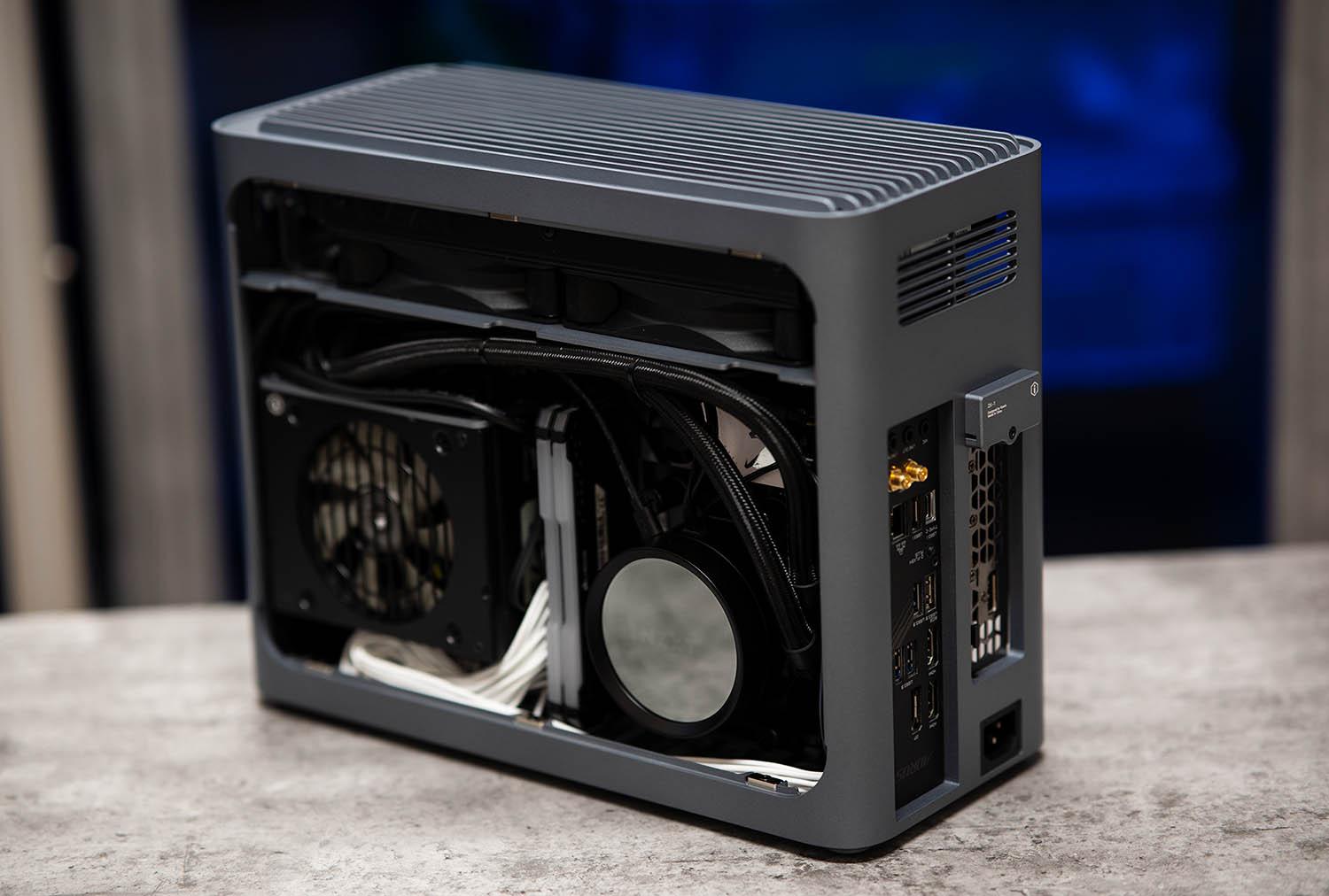 IQUNIX ZX-1 Build : r/sffpc