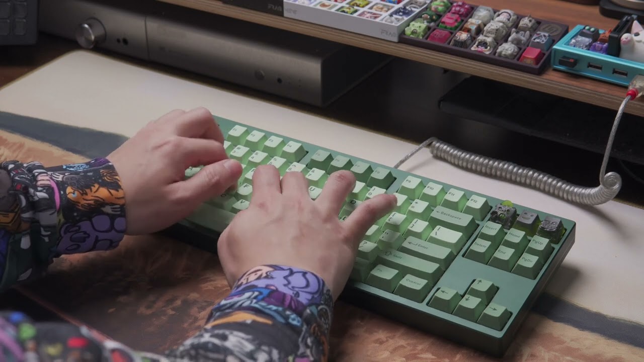 Keycult No. 1 Rev. 2 TKL (NovelKeys partnered) with lubed Gateron