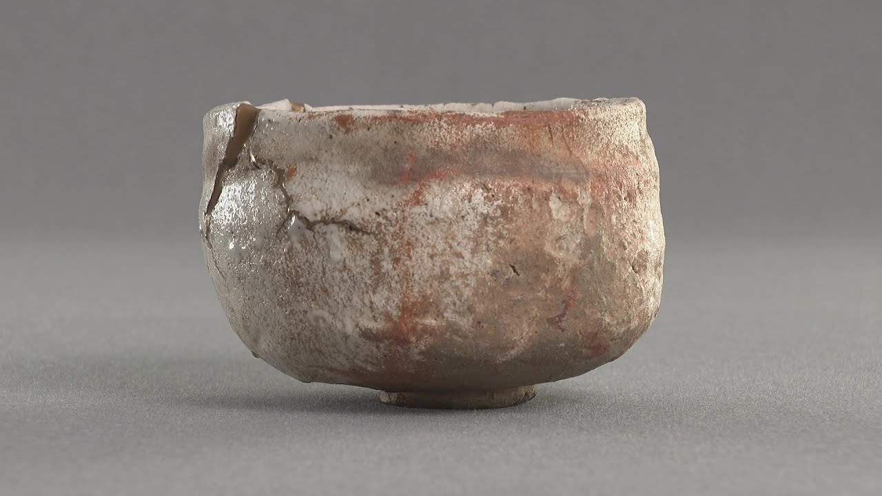 川喜田半泥子《志野茶碗 銘 赤不動》1949年 - YouTube