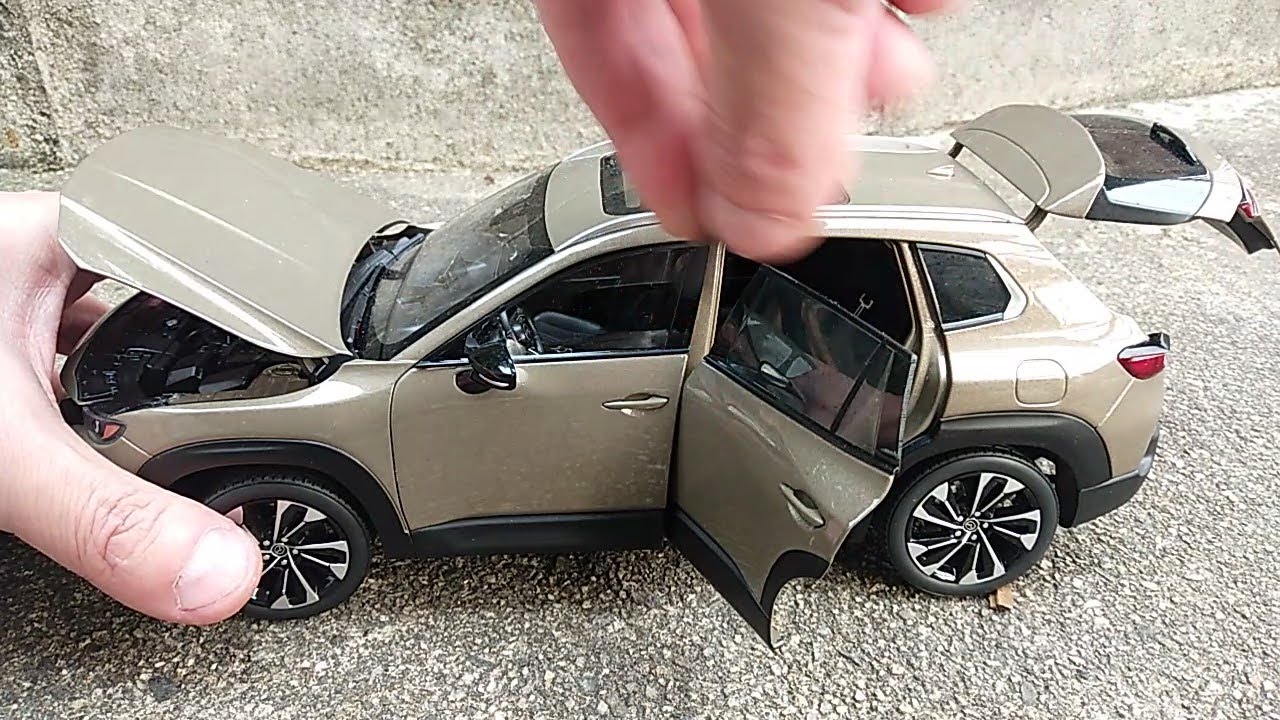 Unboxing of Mazda CX-50 Skyactiv G 2.5 2023 1:18 Scale Diecast