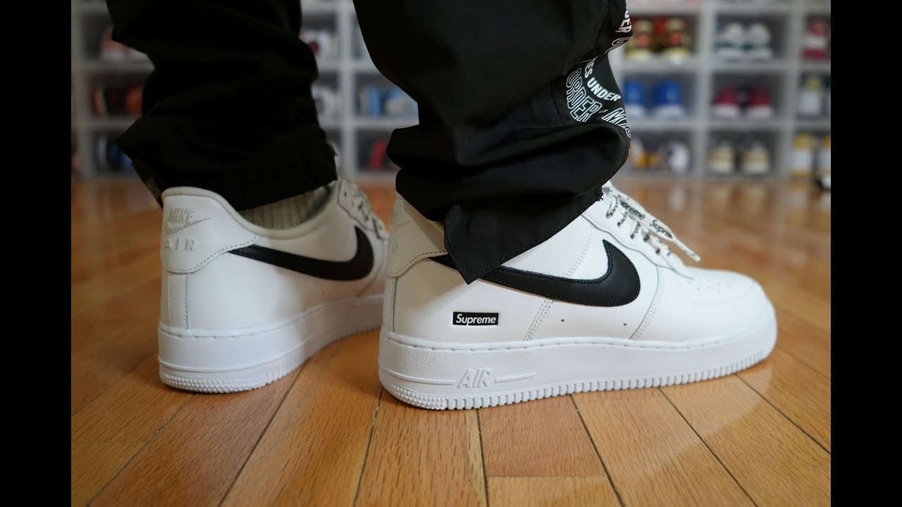 NIKE AIR FORCE 1 LOW SUPREME 