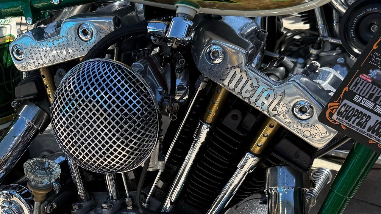 Finally!?] The 1941 Knucklehead, complete with exquisite parts, is