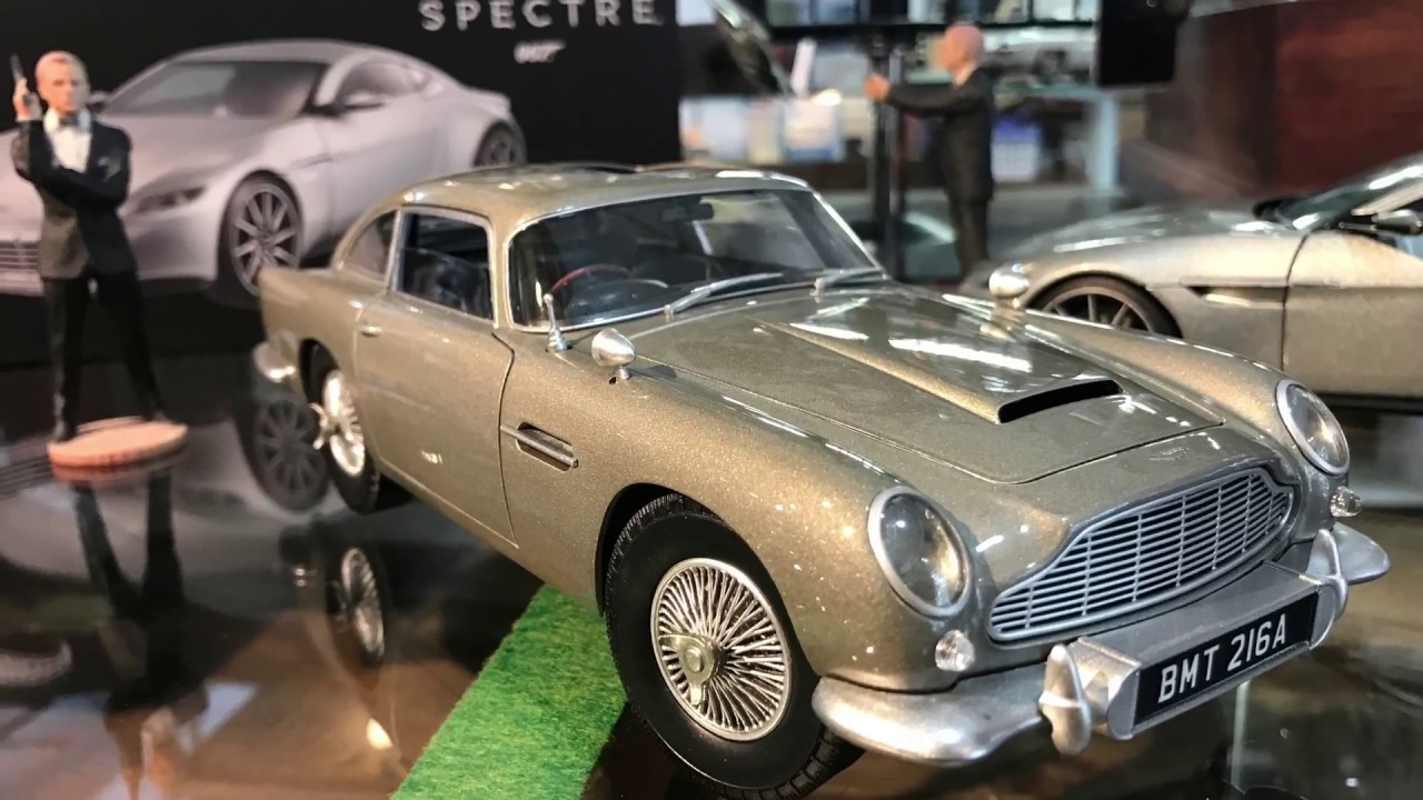 アストンマーチンDB5 ボンドカー “007ゴールドフィンガー” (1/18