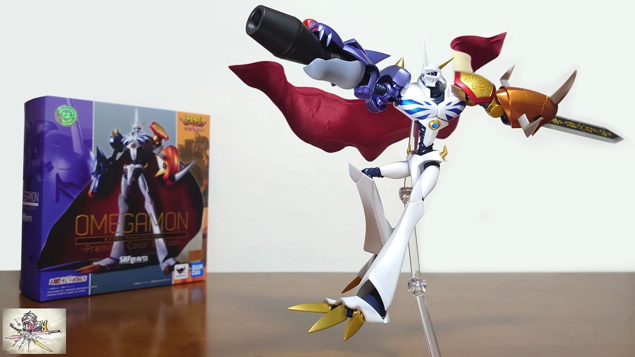 Omegamon appears in premium colors! The cape has built-in wires