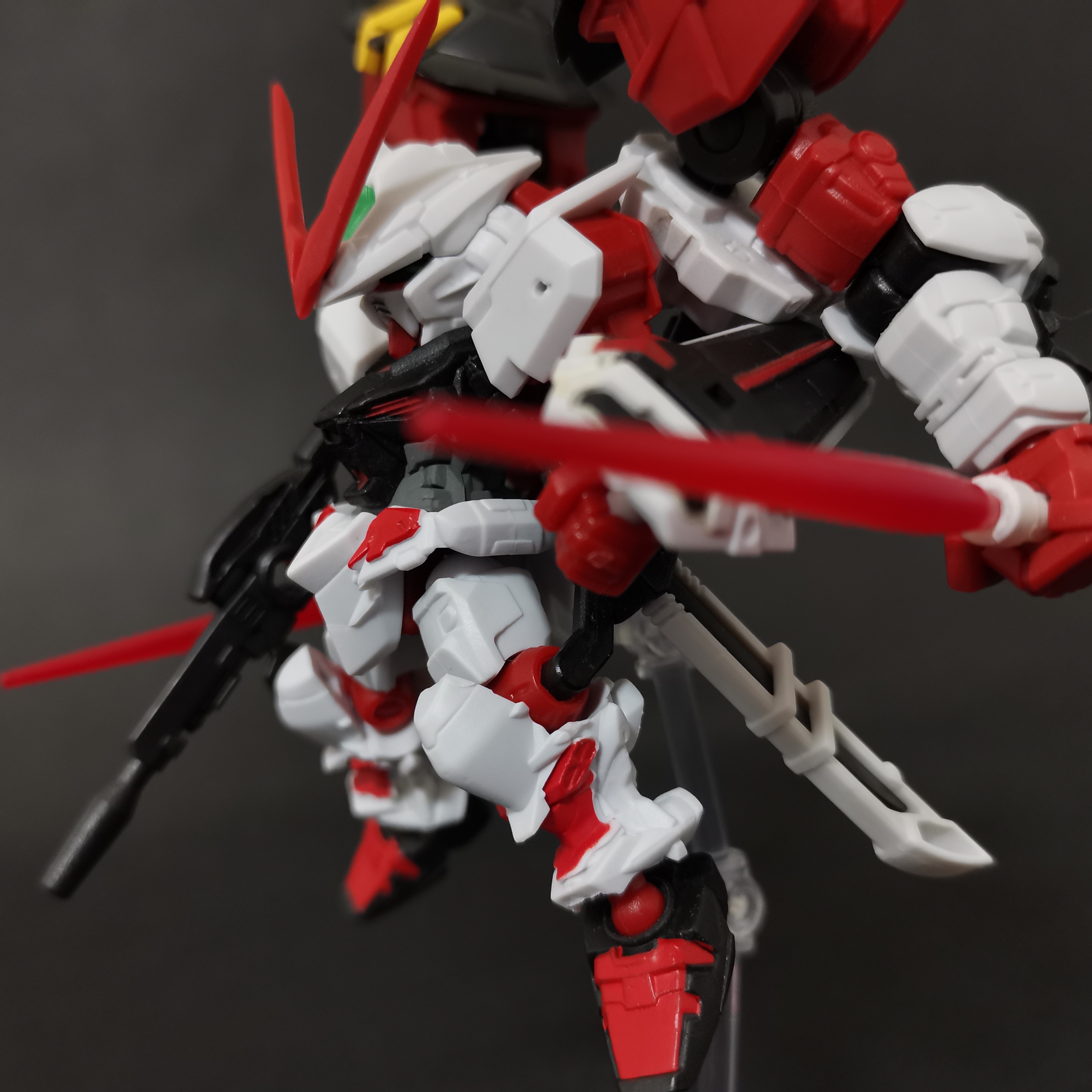 MOBILE SUIT ENSEMBLE 19 ガンダムアストレイ レッドフレーム レビュー