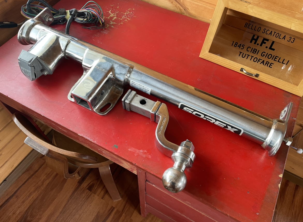 エクストレイルT31にSOREX（ソレックス）のヒッチメンバーを取り付ける