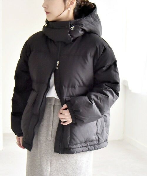 セール】 quaranciel: フーディー & ハイネック 2way ショート ダウン