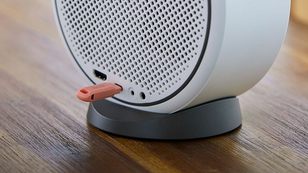 Android TV内蔵のモバイル天井シアタープロジェクター｜GV30