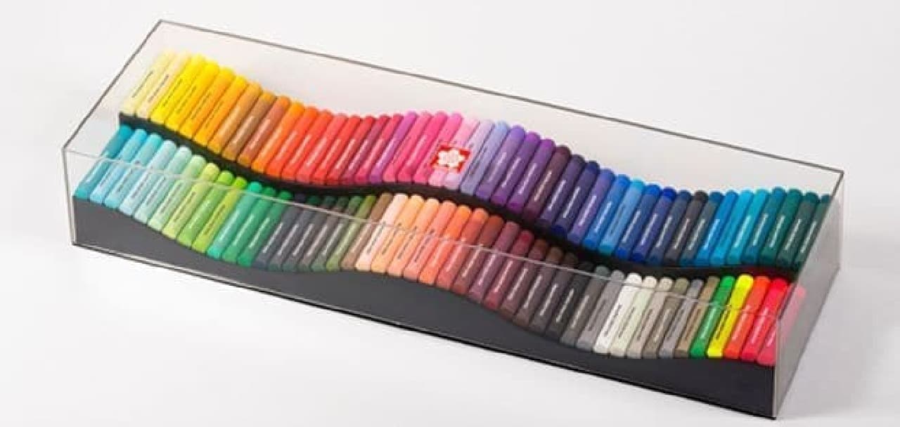 リビングに置きたいクレパス－90周年記念の『クレパス90色セット』発売