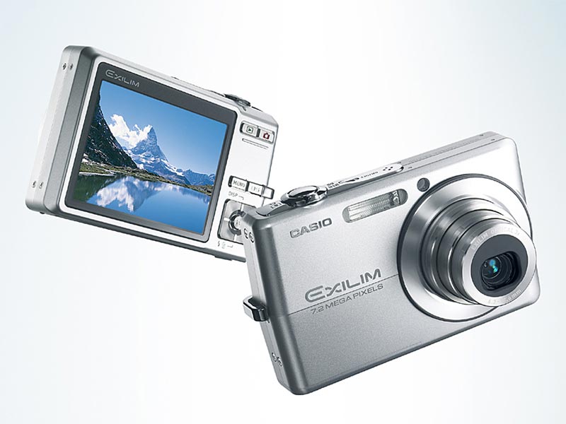 撮影機能を充実させた7メガコンパクト――「EXILIM ZOOM EX－Z700