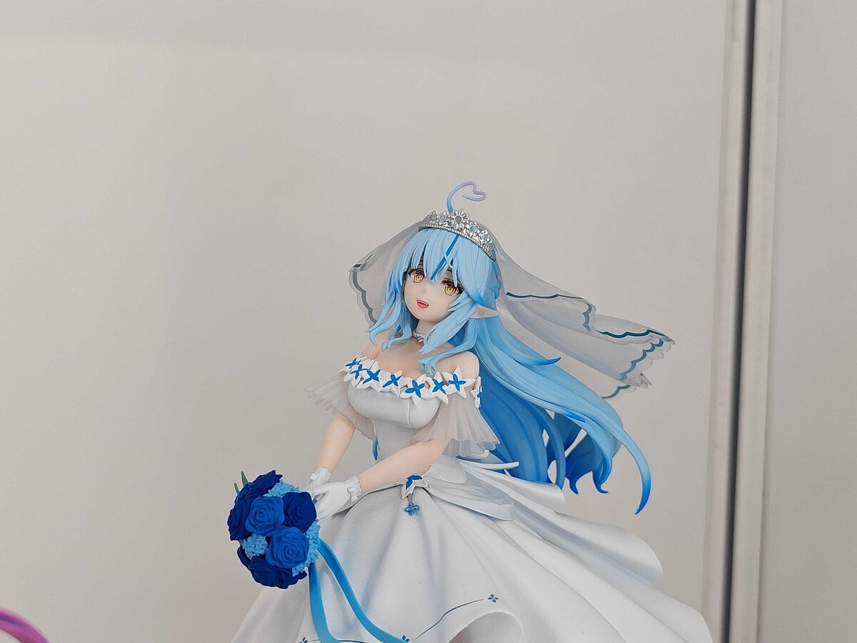 一番くじ ホロライブ ～Wedding Dress Style～」のフィギュアが