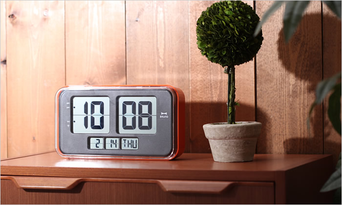 インテリアショップ roomy BRUNO LCDレトロアラームクロック L