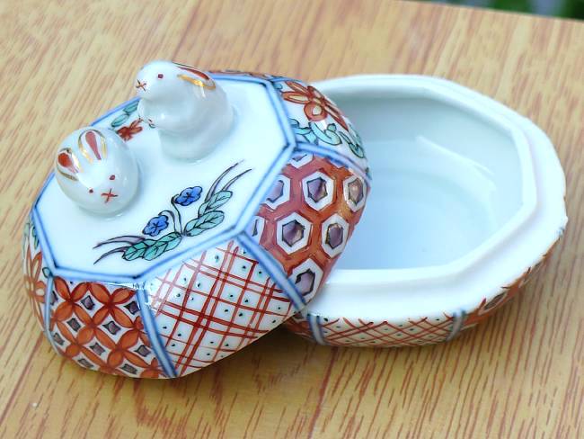 干支香合 花兎 - 京焼清水焼 松韻堂