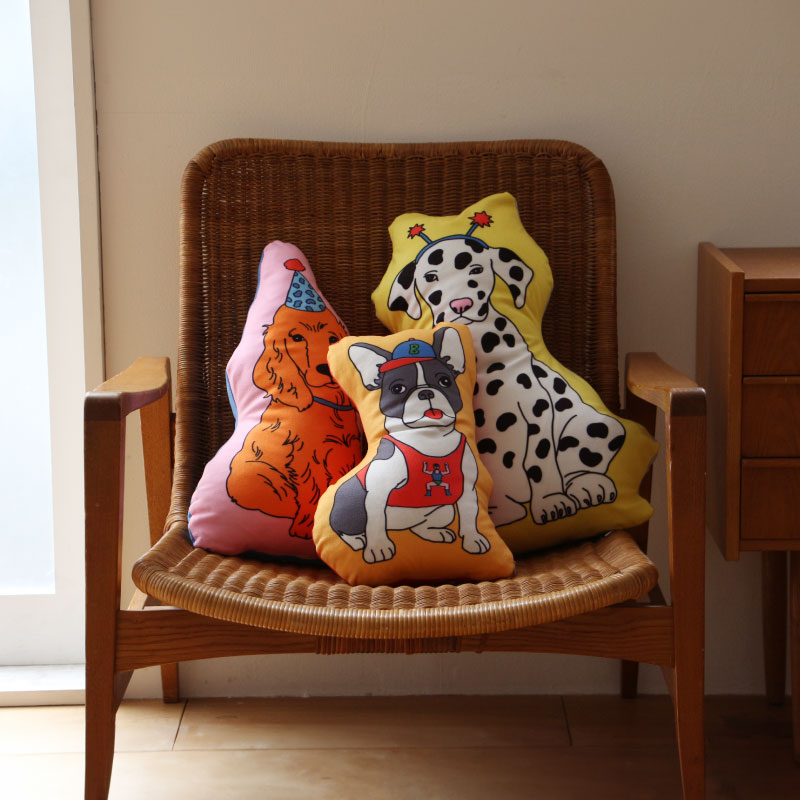 お部屋が可愛くなる THE ENJOY C&D CLUB ダイカットクッション M