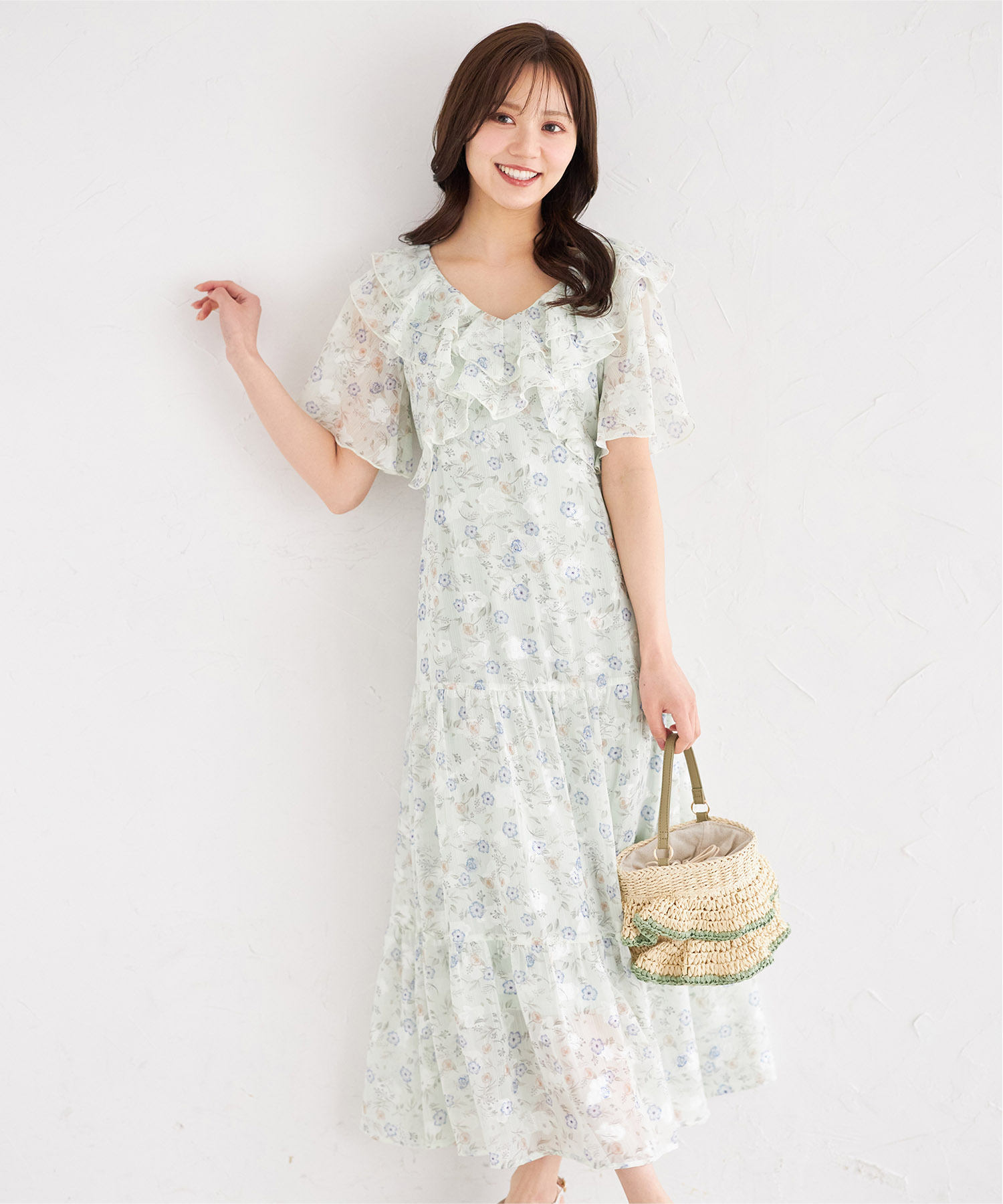 ウエストりぼん付きラッフルフリルフラワープリントティアードワンピース