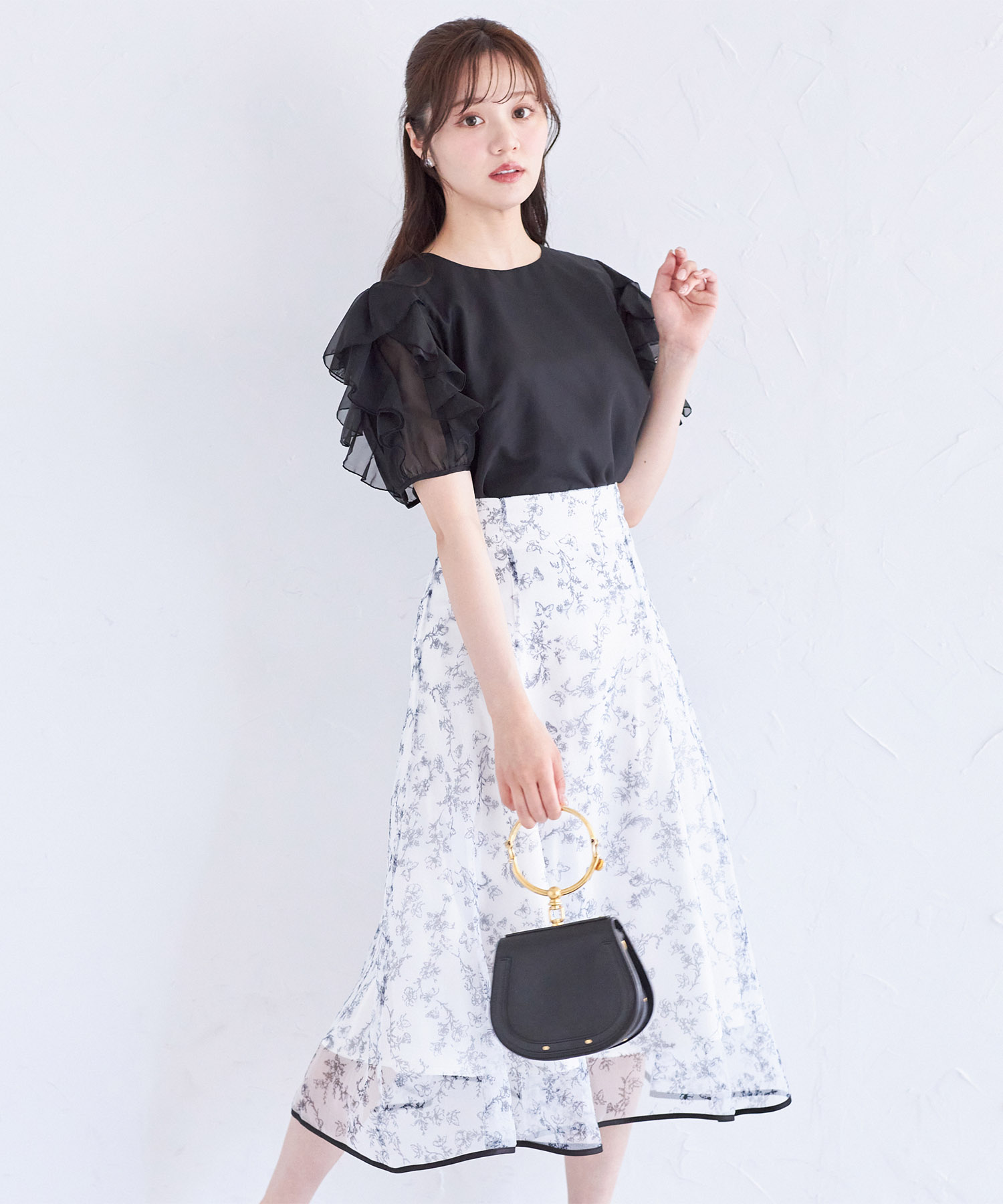 フリルスリーブシアーブラウス