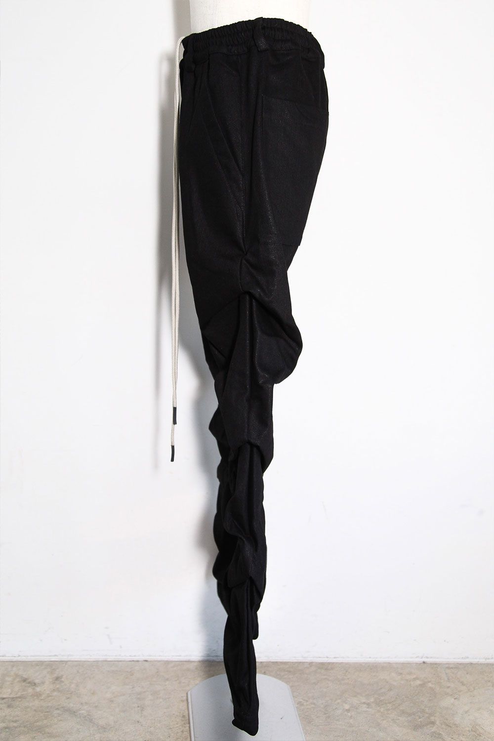 A.F ARTEFACT - ブーツカットタックパンツ / BOOTS CUT TUCK PANTS