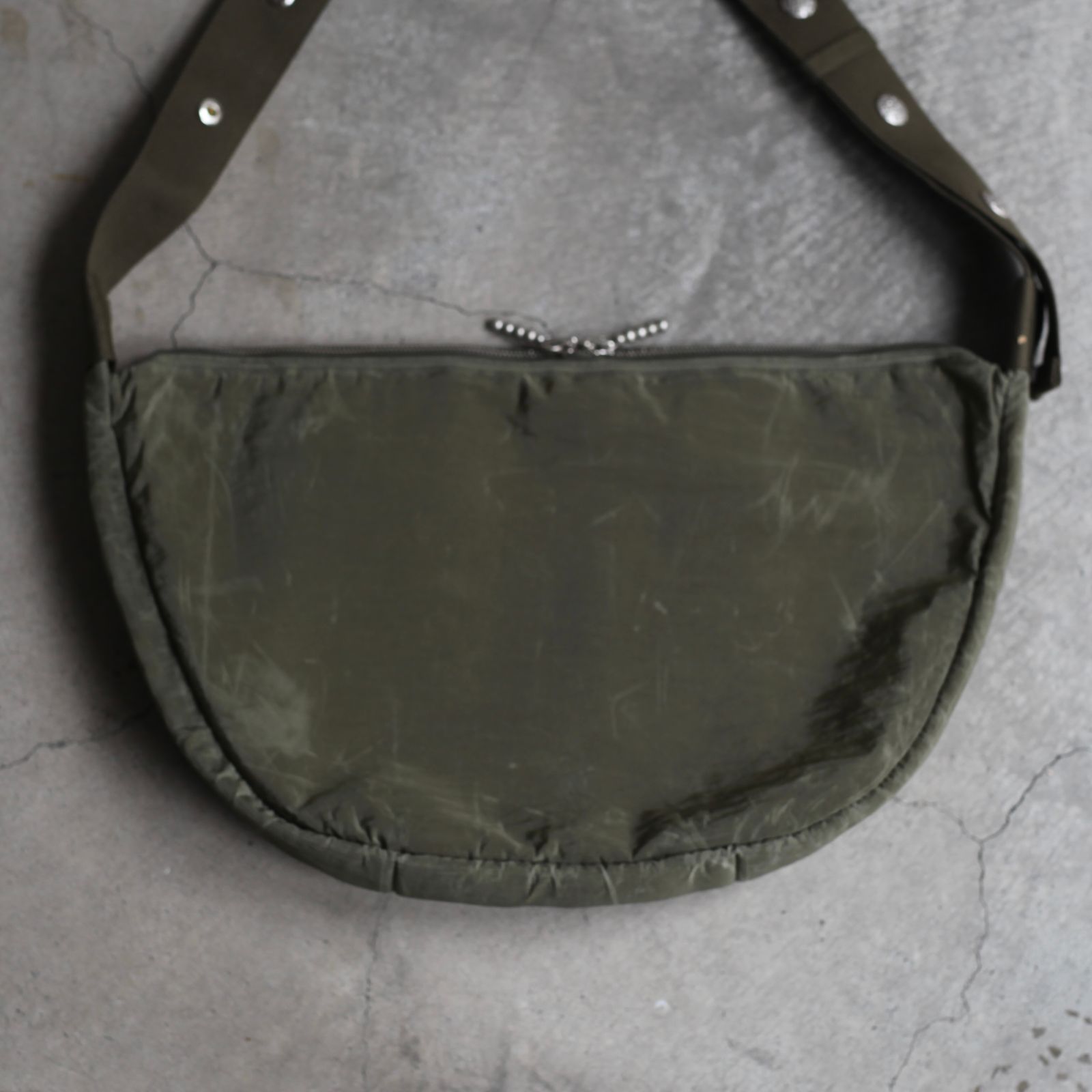 Thug Club - 【残りわずか】Scarred Bio Army Messenger Bag | ACRMTSM