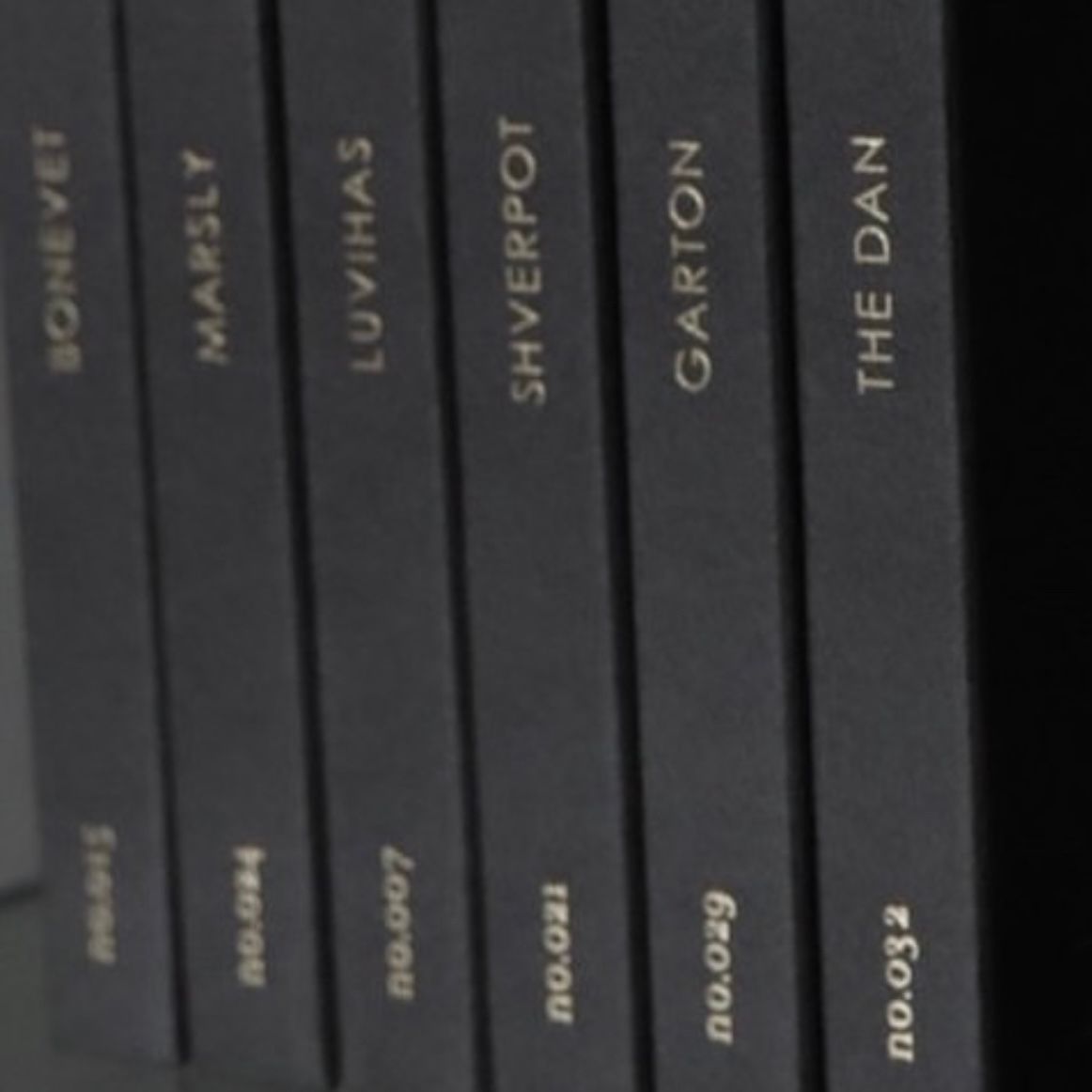 Danlow - 【残りわずか】Book of Incense Sticks(No.001) | ACRMTSM