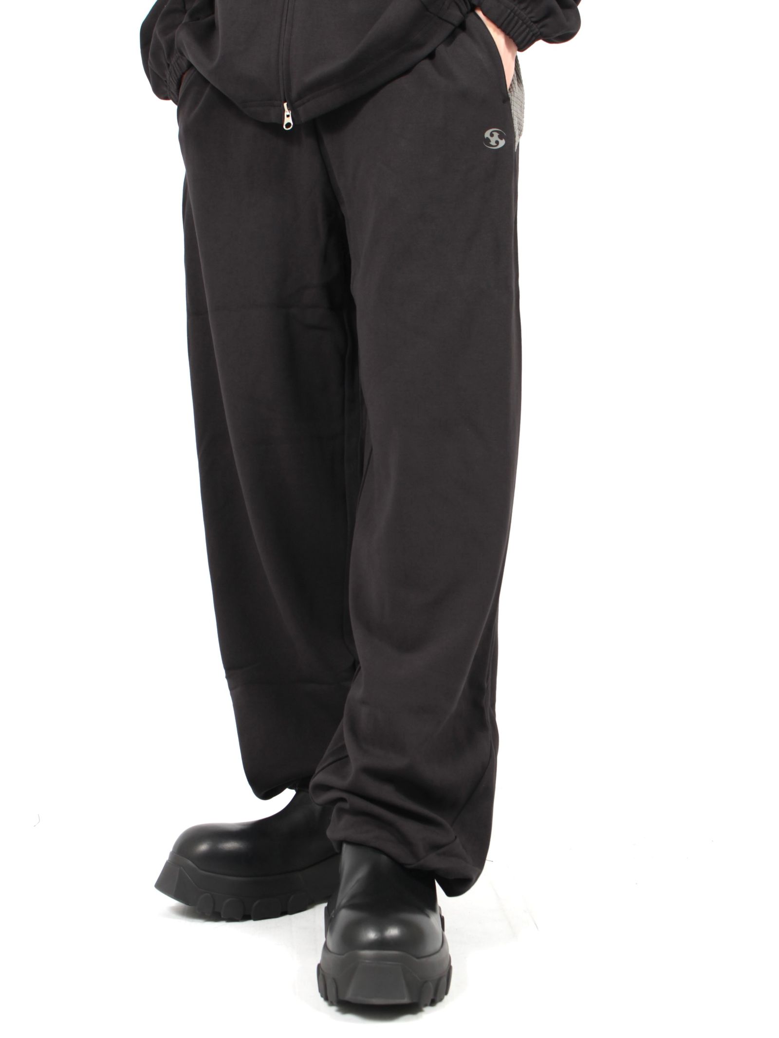 SAN SAN GEAR (サンサンギア) - ナイロンパンツ・トラックパンツ