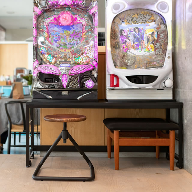 アイアンスタンド あなたに快適なプレイと便利さを。 中古パチンコ販売