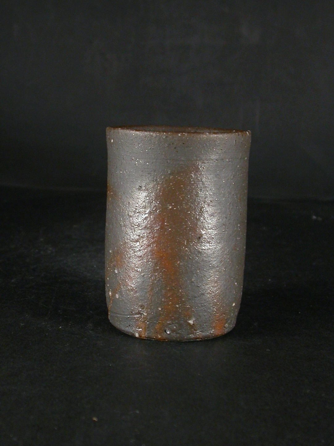 備前焼 登窯 備前焼ベテラン作家 目澤 孝 四方桟共箱付き緋襷青備前筒