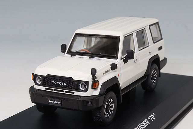 京商 ミニカー&ブック No.14 1/64 トヨタ ランドクルーザー 300 ブラック