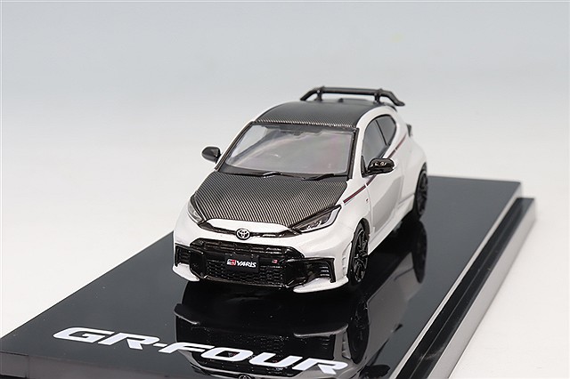 ホビージャパン 1/64 トヨタ GR カローラ RZ プラチナホワイトパールマイカ